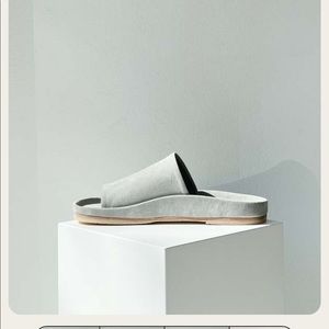 NEW Lauren Manoogian Suede Contour Slide